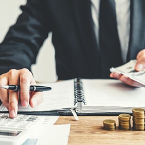 Umfrage: Wofür geben Sie 2020 den größten Teil Ihres HR Budgets aus? Umfrage: Wofür geben Sie 2020 den größten Teil Ihres HR Budgets aus?